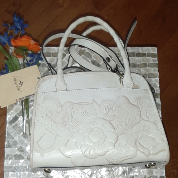 Patricia Nash Handbags - NWT Patricia Nash Satchel Tooled winter white